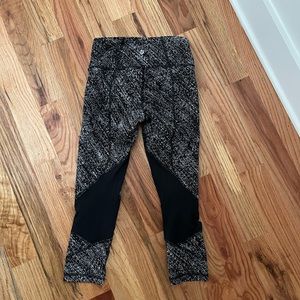Women’s Lululemon Pace Rival High-Rise Crop 22" leggings size 4